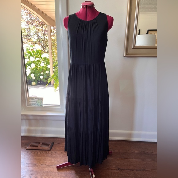 BLACK GAP MAXI DRESS - Picture 1 of 12